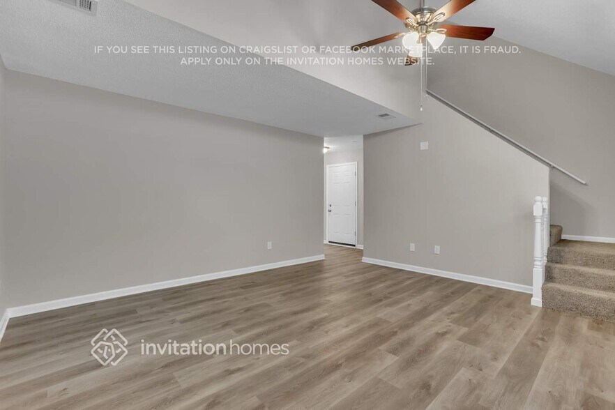 Building Photo - 7097 Stonecreek Dr