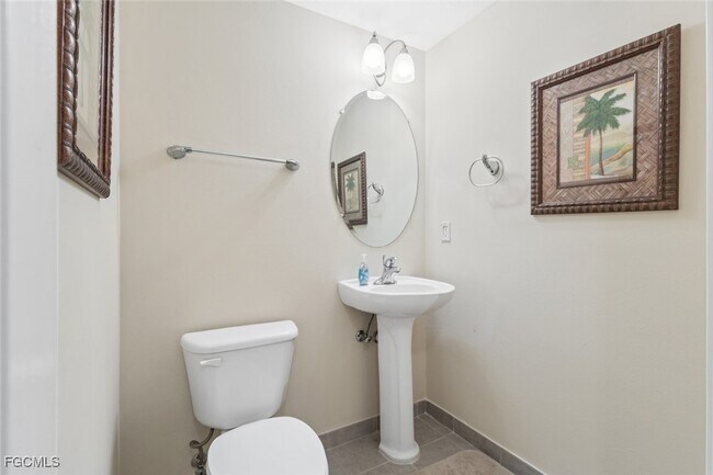 Building Photo - 2825 Palm Beach Blvd