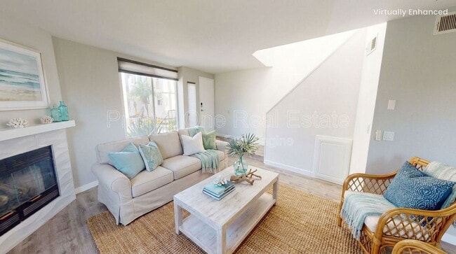 Building Photo - 4070 Riviera Dr