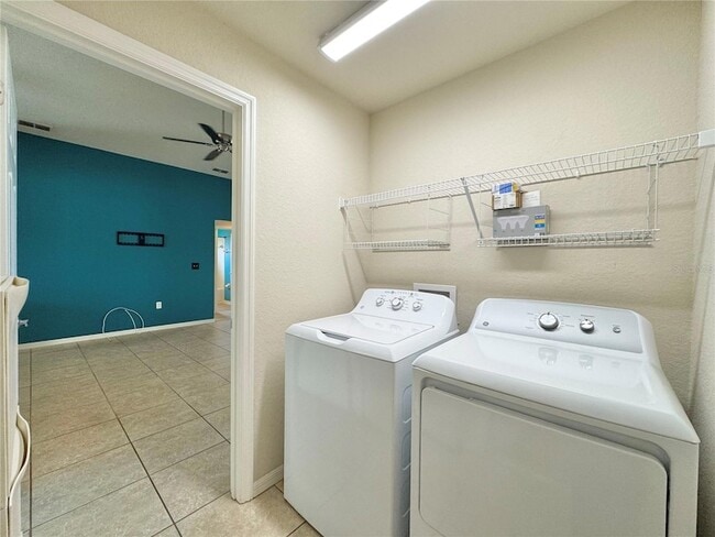 Building Photo - 4741 Mandolin Loop