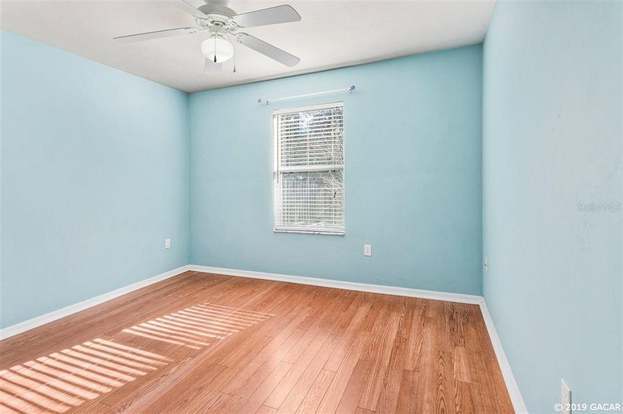 Building Photo - 2131 NW 52nd Pl