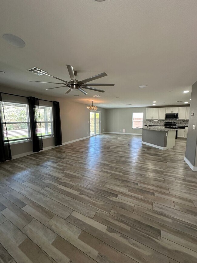 Building Photo - 7758 Meng Ct