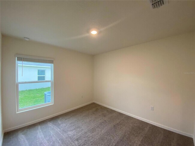 Building Photo - 93 Hickory Course Pass