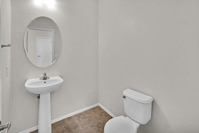 Building Photo - Spacious Sanctuary in Sahuarita: Modern Living Meets Outdoor Comfort