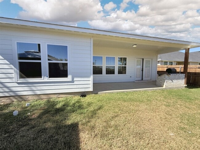 Building Photo - 805 Exeter St