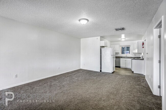 Building Photo - Apartment for Rent in Downtown Silt