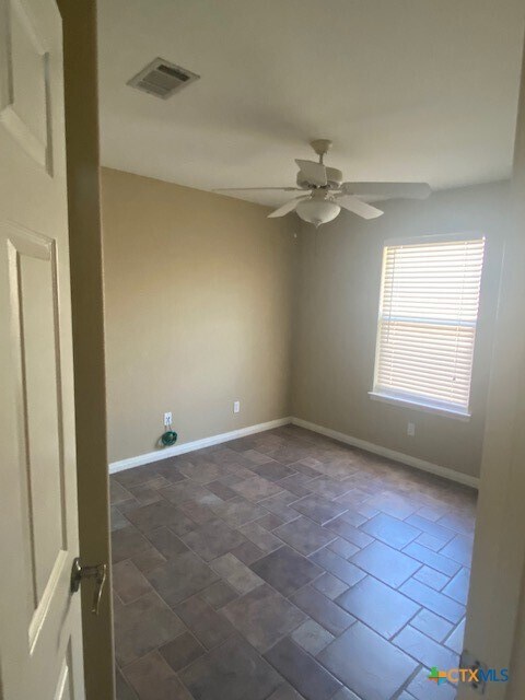 Building Photo - 3024 Green Mountain Dr