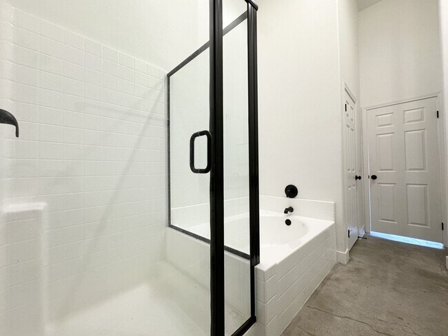 Building Photo - COMING SOON!!! 4 Bedroom / 2 Bath House with Solar in Desert Hot Springs!