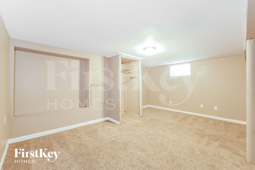 Building Photo - 4837 Overton Ave