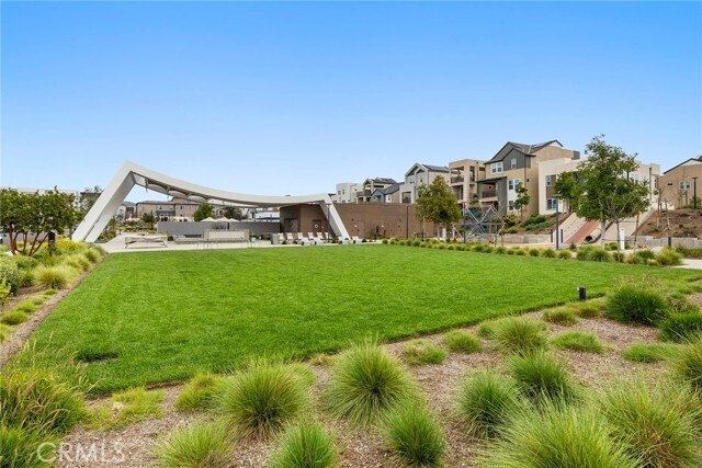 Building Photo - 121 Biome
