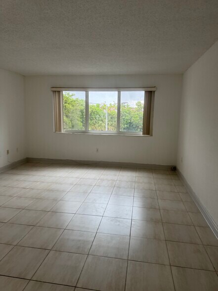 Building Photo - 6930 NW 186th St