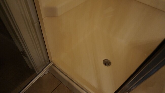 Building Photo - 3406FBarack