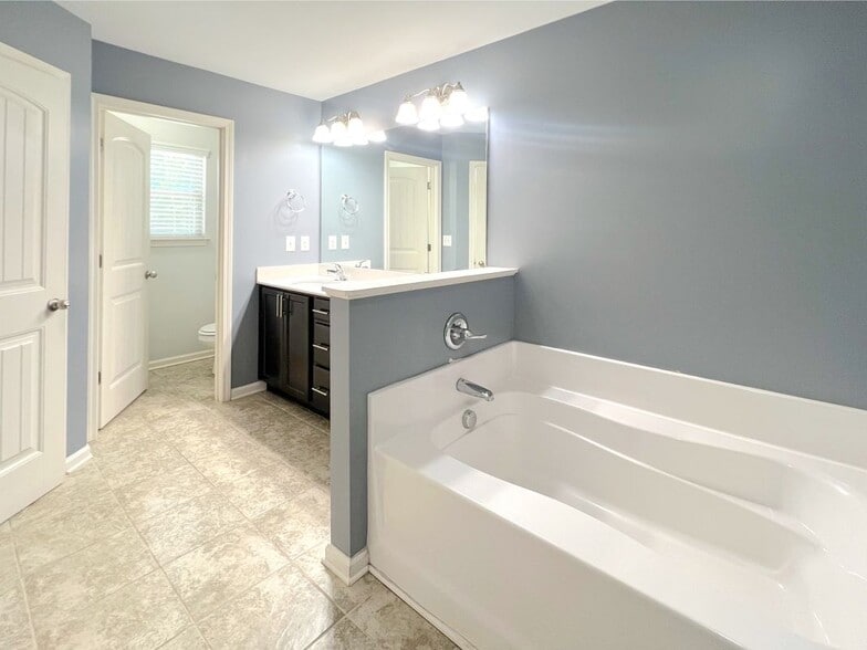 Building Photo - 6173 Roaring Rock Wy