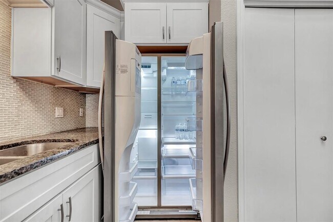 Building Photo - 3 Cedar Elm Cir