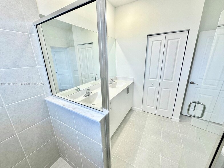 Building Photo - 16213 SW 288th Ter