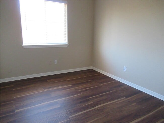 Building Photo - 2405 Farragret Cove