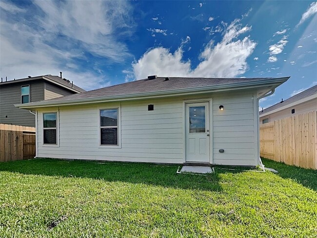 Building Photo - 17512 Grand Fir Ln