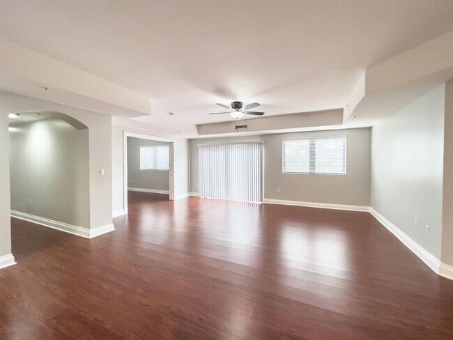 Building Photo - 4241 N Ocean Blvd