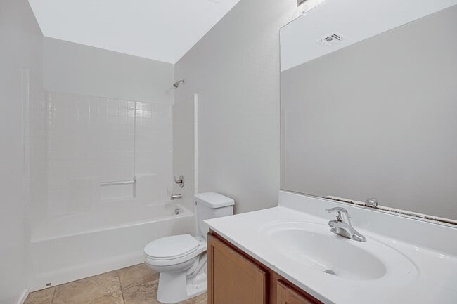 Building Photo - 9547 E Belmont Ave