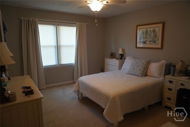 Building Photo - 1515 S Lumpkin St