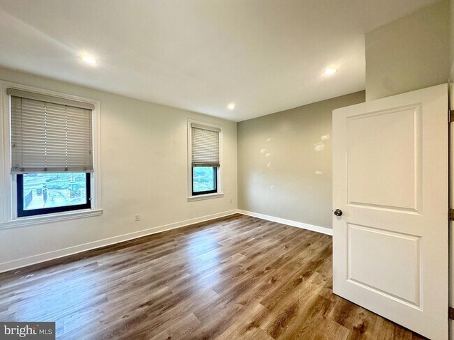 Building Photo - 2226 Fairmount Ave