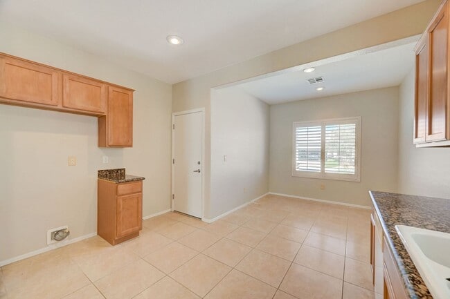 Building Photo - Sun City Aliante - Single Family Home