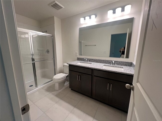 Building Photo - 2762 Raindrop Run St