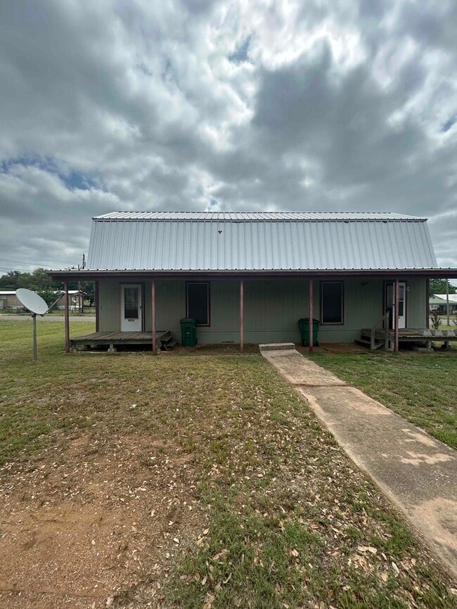 Building Photo - PROMO:  50% off im first full months rent! 1-Bedroom, 1.5-Bathroom Home with Modern Amenities / P...