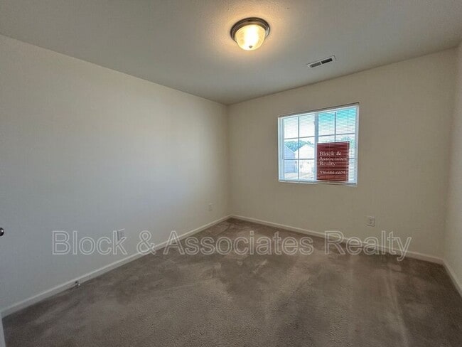 Building Photo - 3723 Shepway Loop