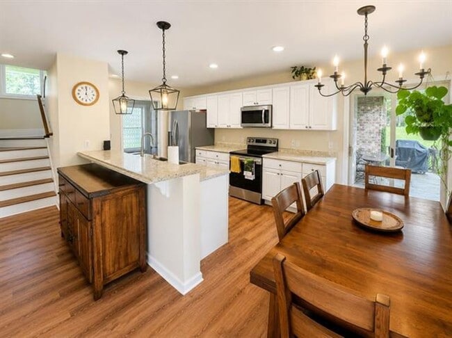 Building Photo - 3 Bedroom Home in Convenient Christiansburg Location