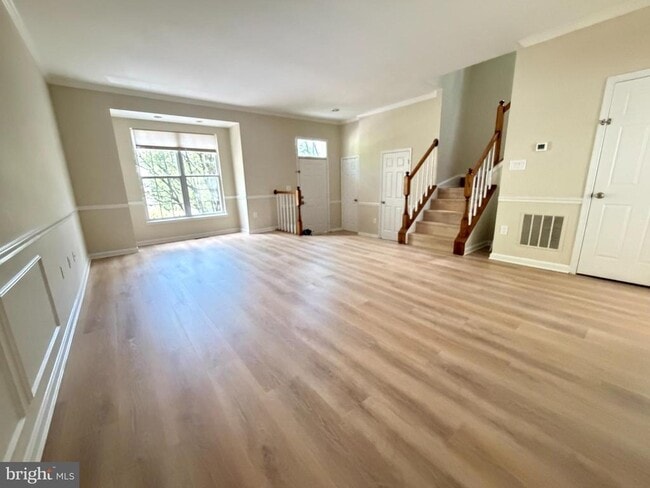 Building Photo - 47403 Darkhollow Falls Terrace