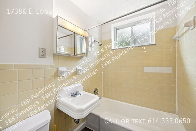 Building Photo - 1738K E Long St