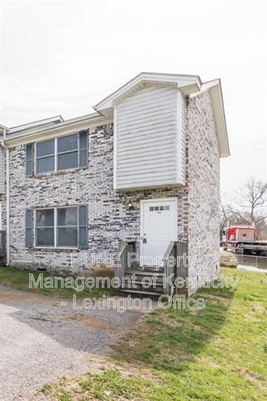Building Photo - 306 Pigeon Ct