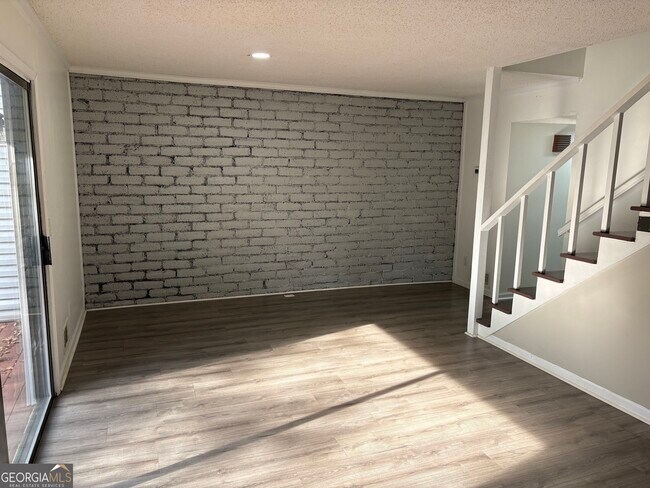 Building Photo - 1 Duffers Ct