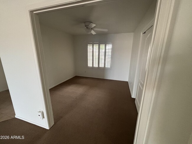 Building Photo - 13140 W Fairmont Ave