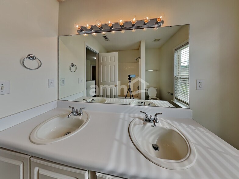 Building Photo - 7 Teton Ct