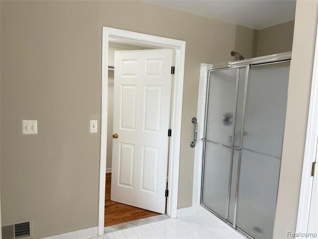 Building Photo - 28975 Hearthstone Dr