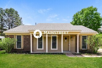 Building Photo - 3 Bedroom Pet-Friendly Home in Memphis, TN with Main Street Renewal