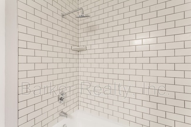 Building Photo - 102 Bonnell Ct