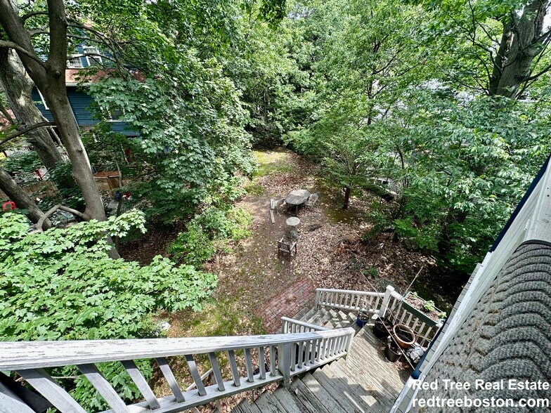 Building Photo - 132 Kilsyth Rd