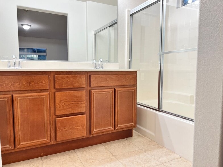 Building Photo - 19178 White Dove Ln