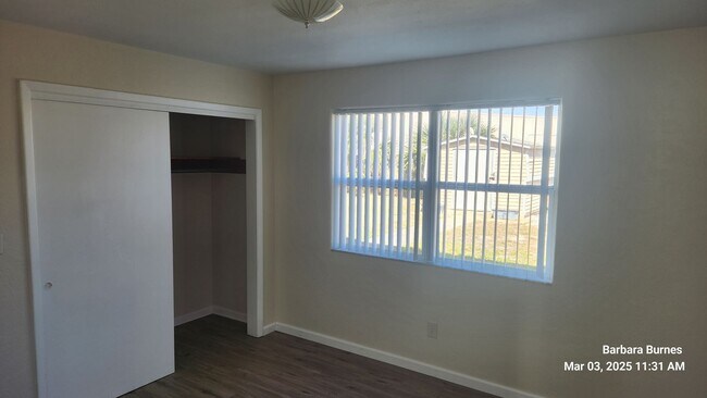 Building Photo - 407 Auburn Dr