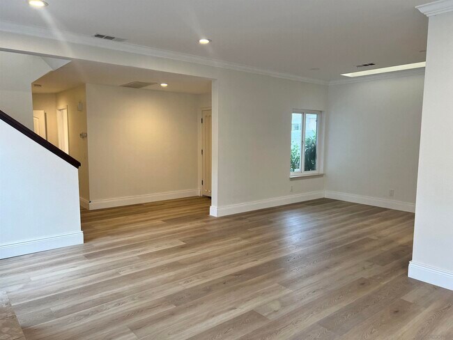 Building Photo - 60 Mardi Gras Rd