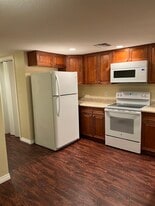 Building Photo - 3024 E Carey Ave