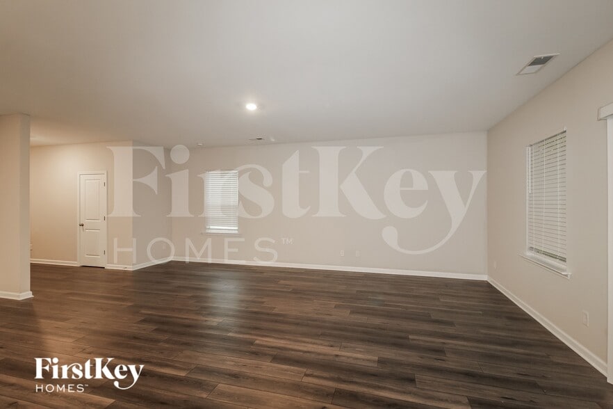 Building Photo - 163 Wynn Wy