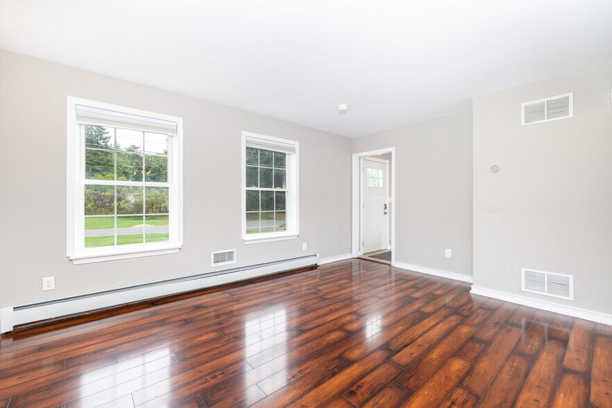 Building Photo - 249 Babbs Rd