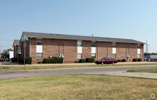 Building Photo - Blackwelder Arms Apartments