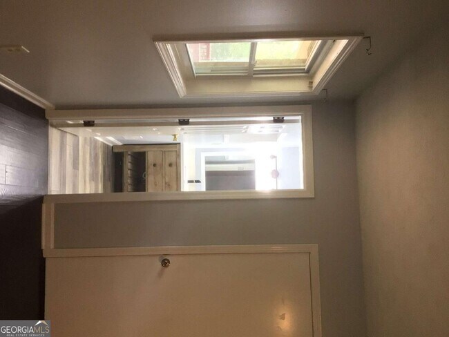 Building Photo - 5826 Simone Dr