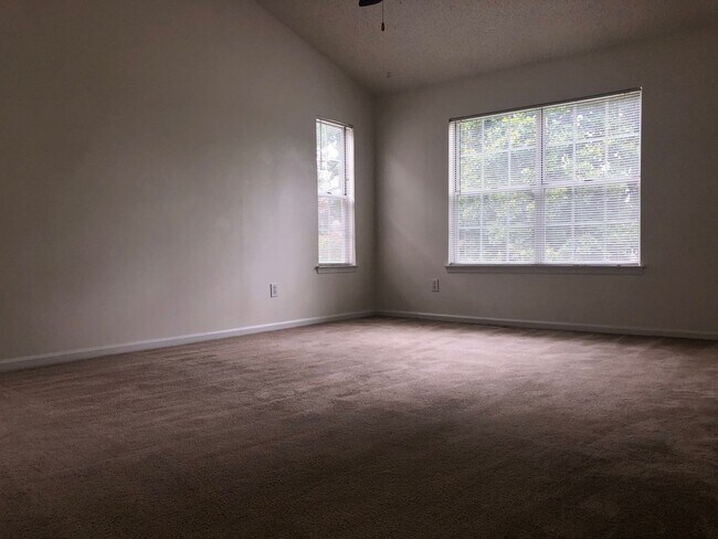 Building Photo - 4841 Strand Dr