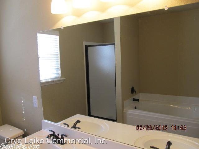 Building Photo - 6017 Trammel Estates Dr